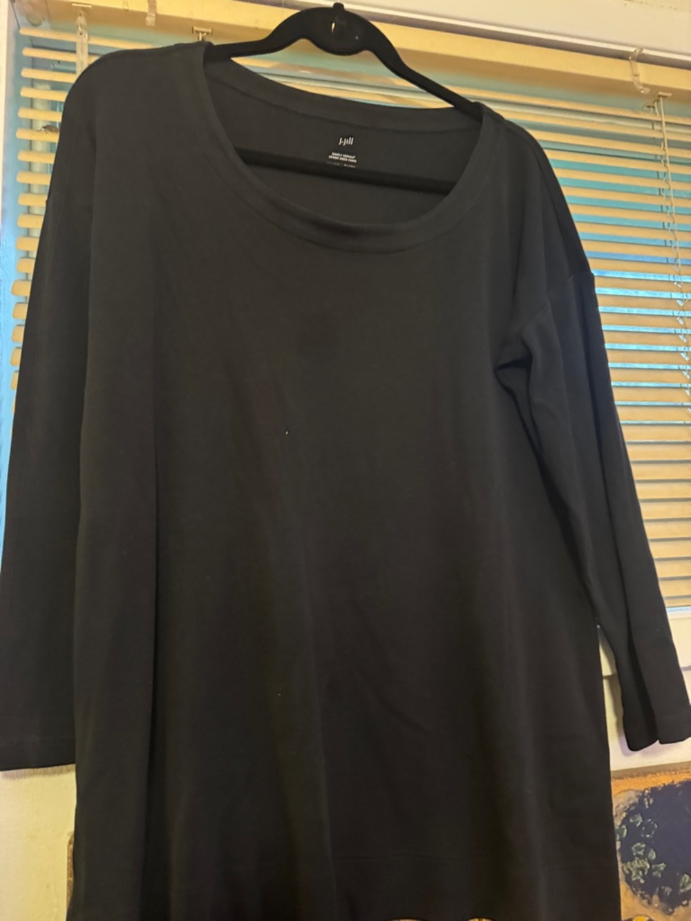 J Jill Black Women's Long-Sleeve Scoop Neck Top